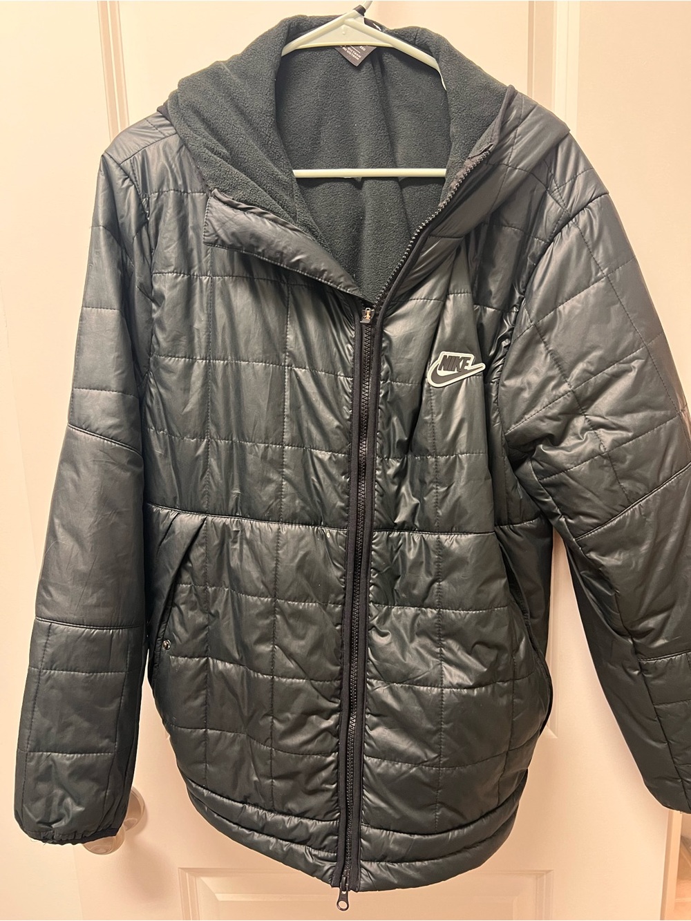 Nike Women's Dark Gray Quilted Hooded Puffer Jacket